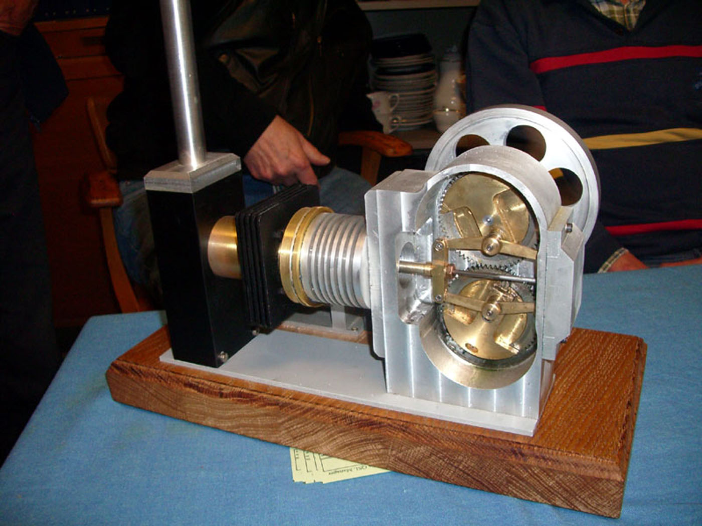 Stirlingmotor gebaut von DK3EH